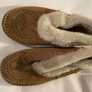 Lucky Brand slippers size 7